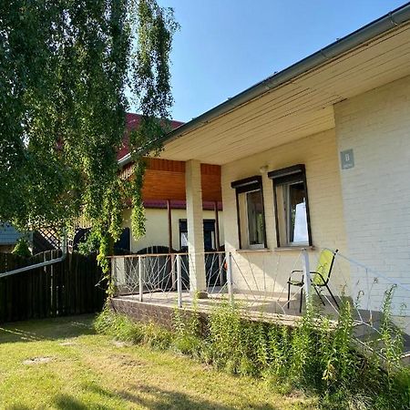 Domek Z Ogrodem Rowy  Exterior foto